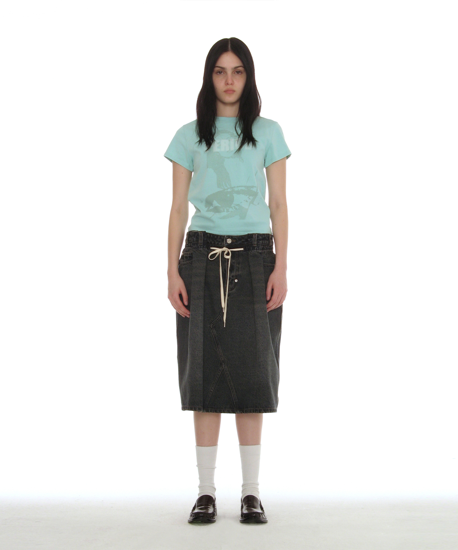 PERIOD PRINTED TEE_SKY