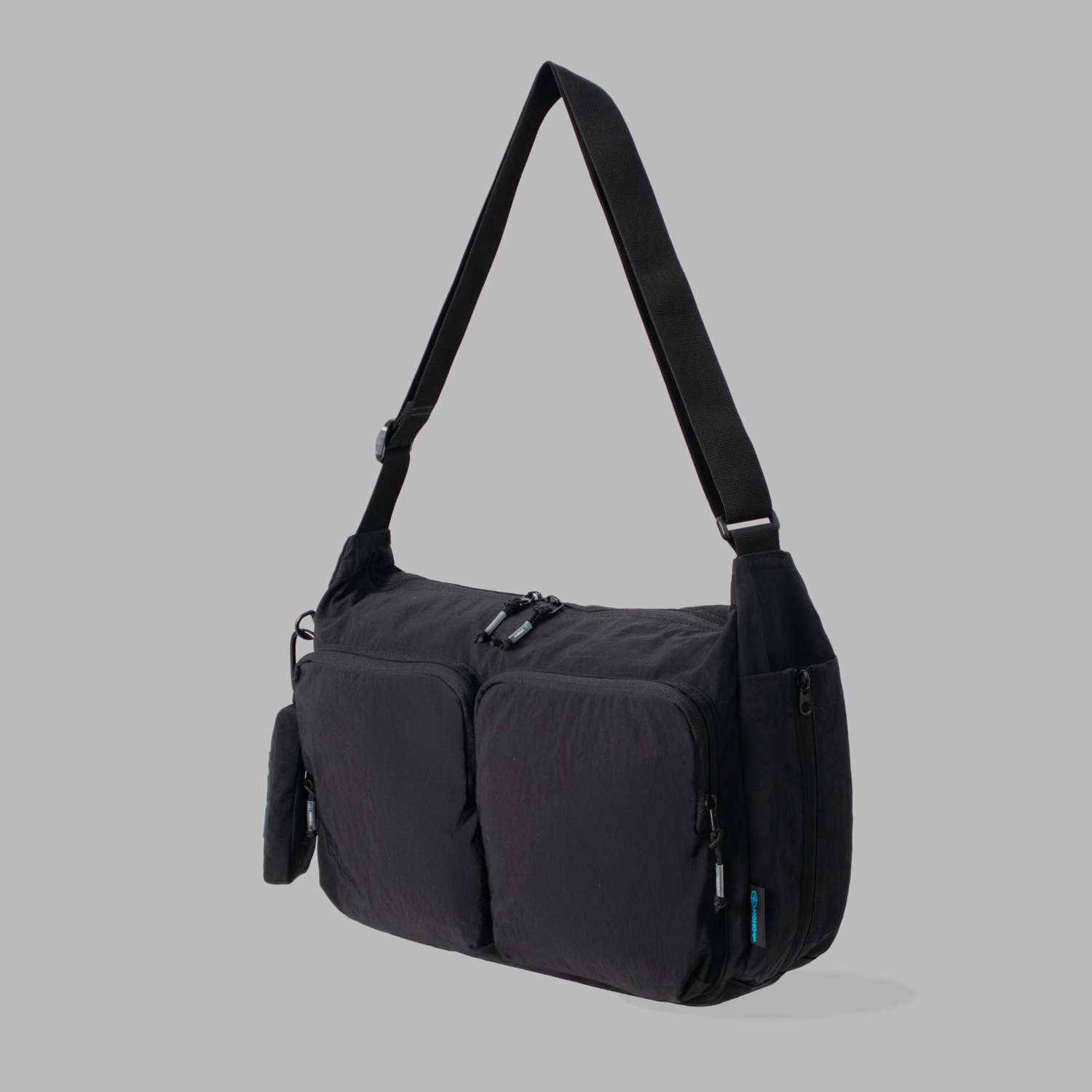 BASIC_Messenger Bag_Black