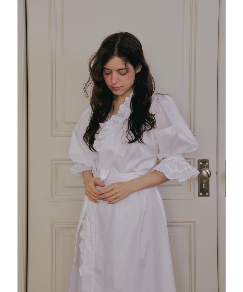 LAC DEBUSSY ROBE (WHITE)