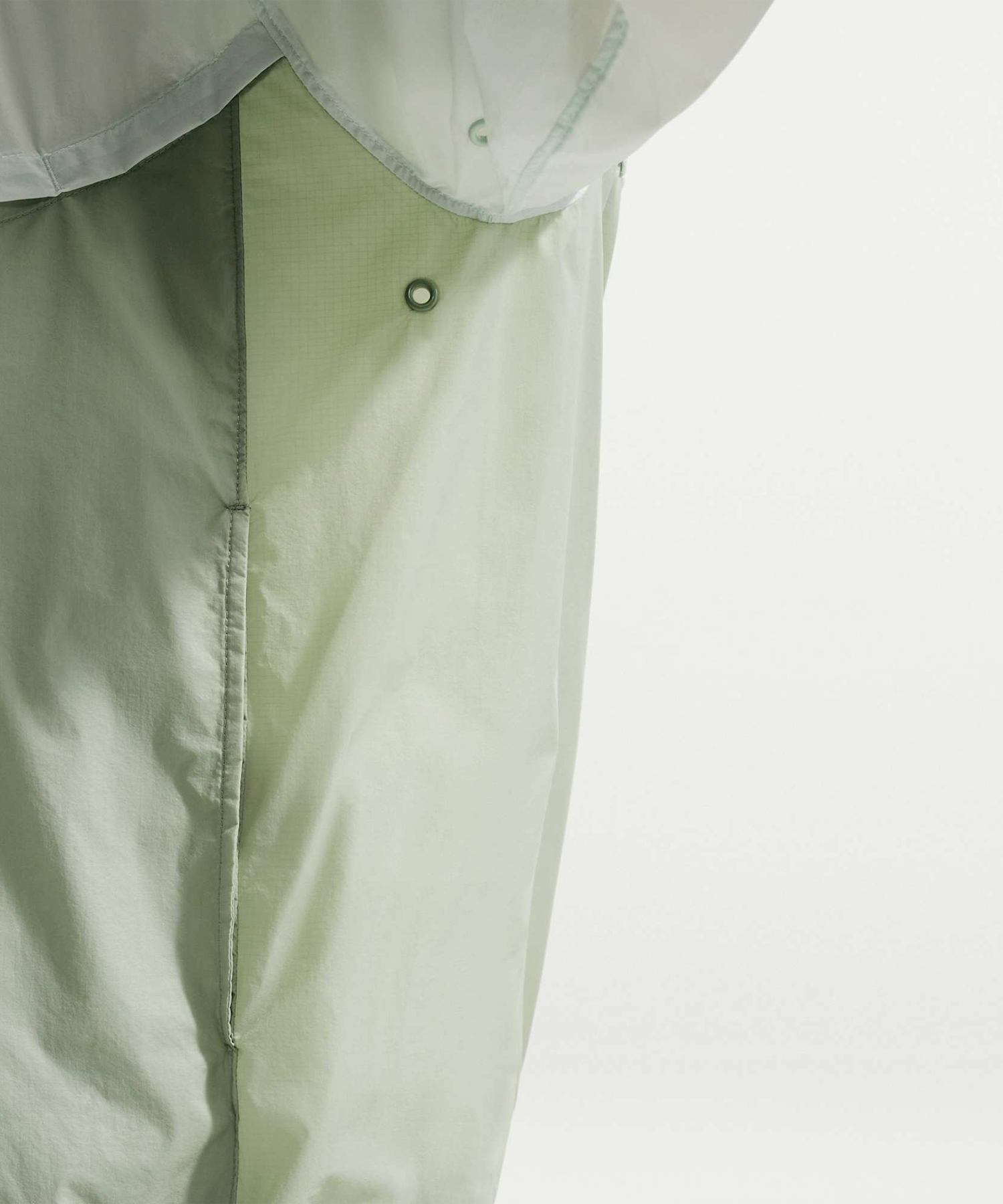 M NK WR LTWT UNLND FZ UV JKT - BARELY зеленый/JADE HORIZON/(белый)