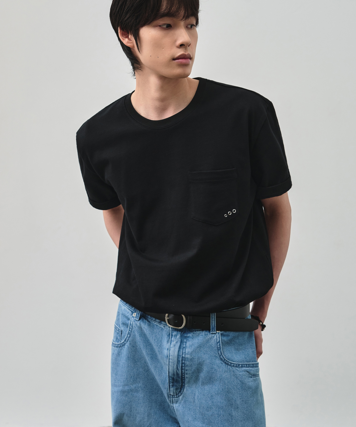 FLOW EYELET POCKET CROP HALF T-рубашка [3COLOR]
