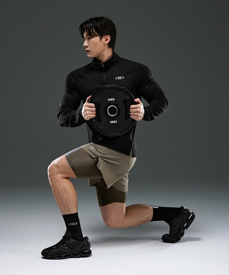 SYMBOL B SEMI MUSCLE FIT HALF ZIP-UP LONG SLEEVE [BLACK]