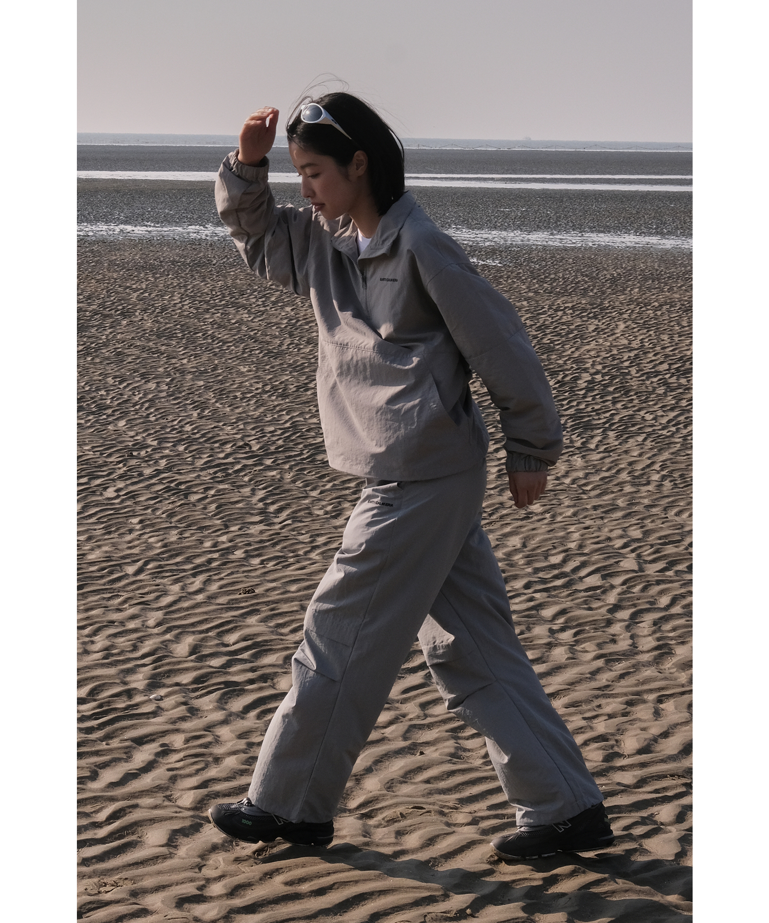 Lightweight Parasuit Pants Women_Light Gray
