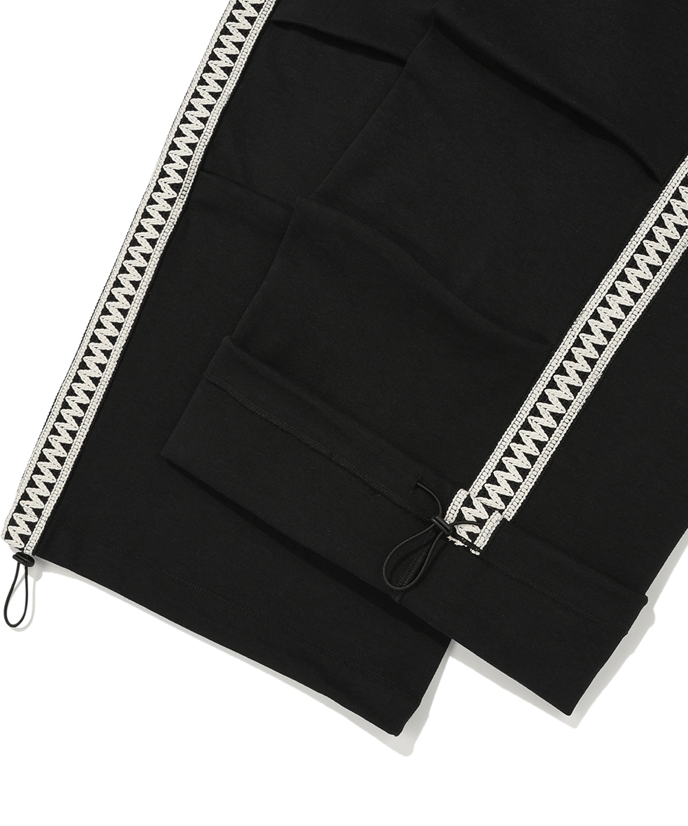 Широкие треники с вышивкой по бокам [Black]