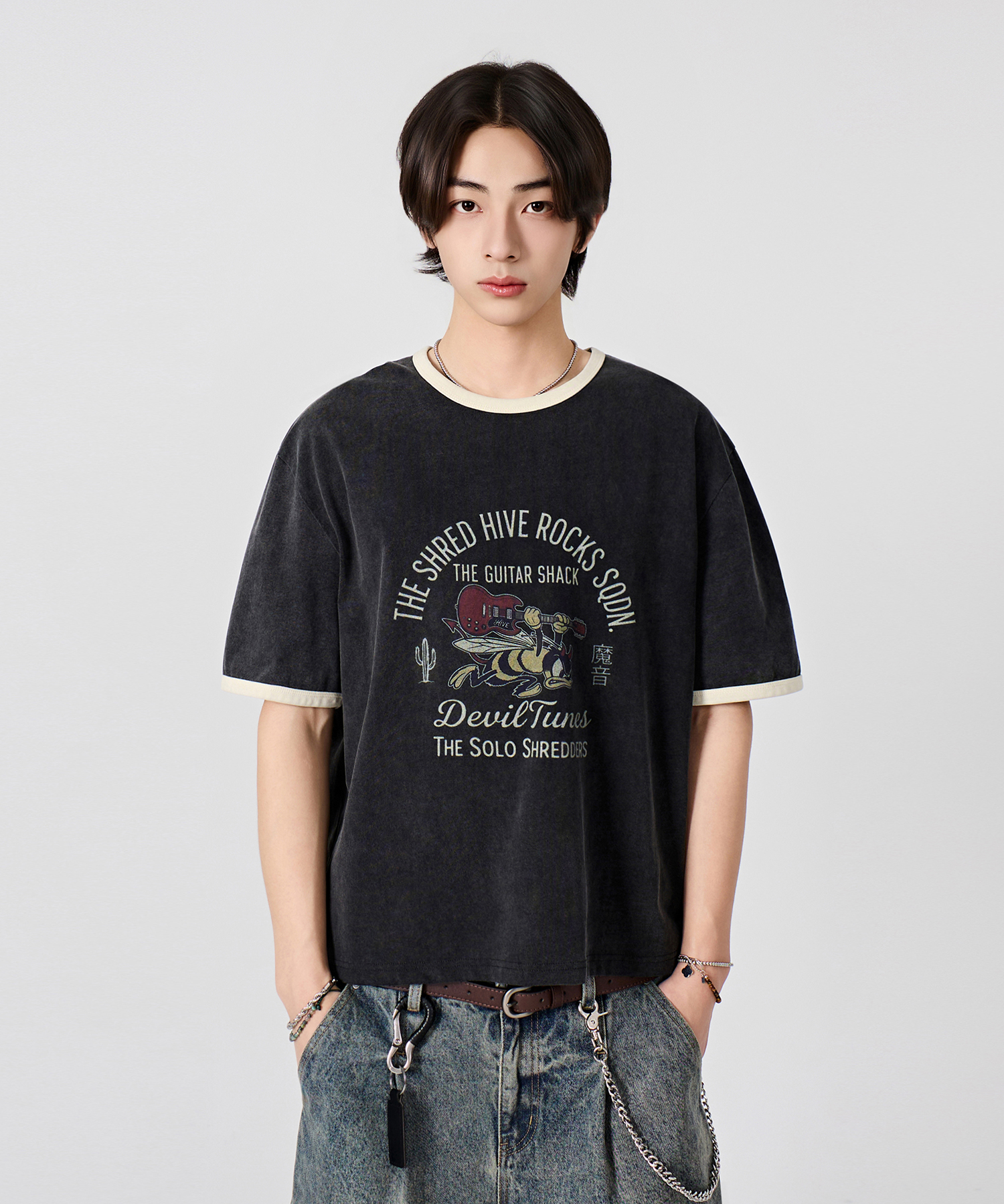__CODE_0__ VINTAGE __CODE_1__ RINGER __CODE_2__ SLEEVE T-Shirt_2 COLOR