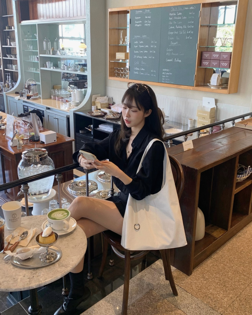 DAY HOBO BAG - 2 COLORS OFF WHITE