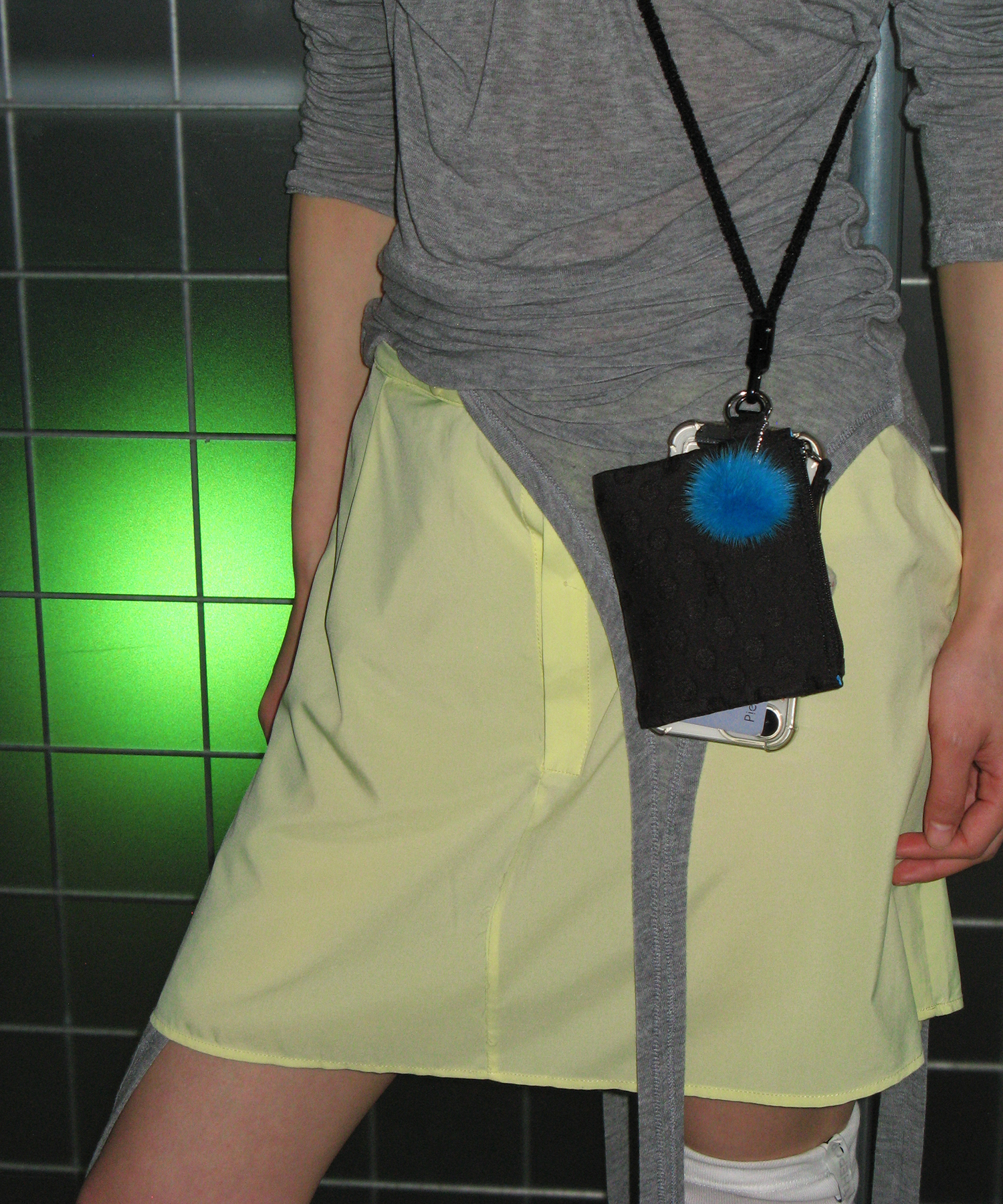 0012 Mini Pouch Phone Strap_Dot Black