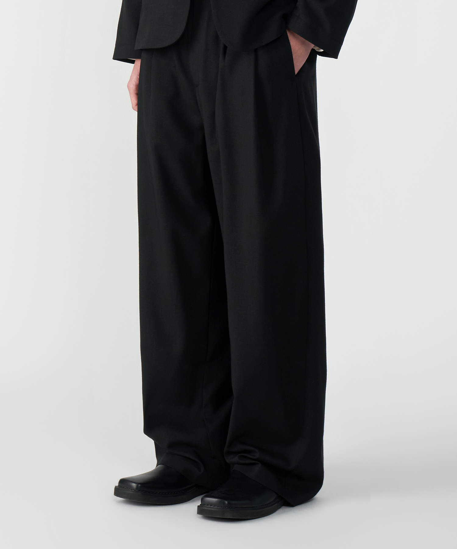Like linen two-tuck wide slacks 2 COLOR