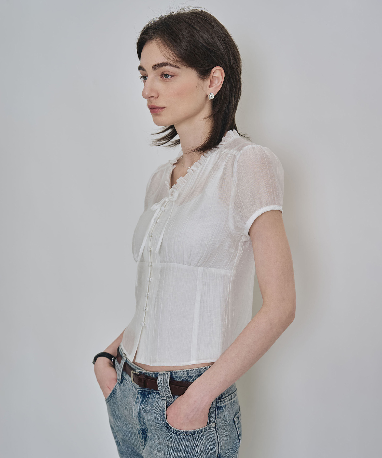[Women] Прозрачная блузка с V-вырезом и рюшами 2 colors COWBL001