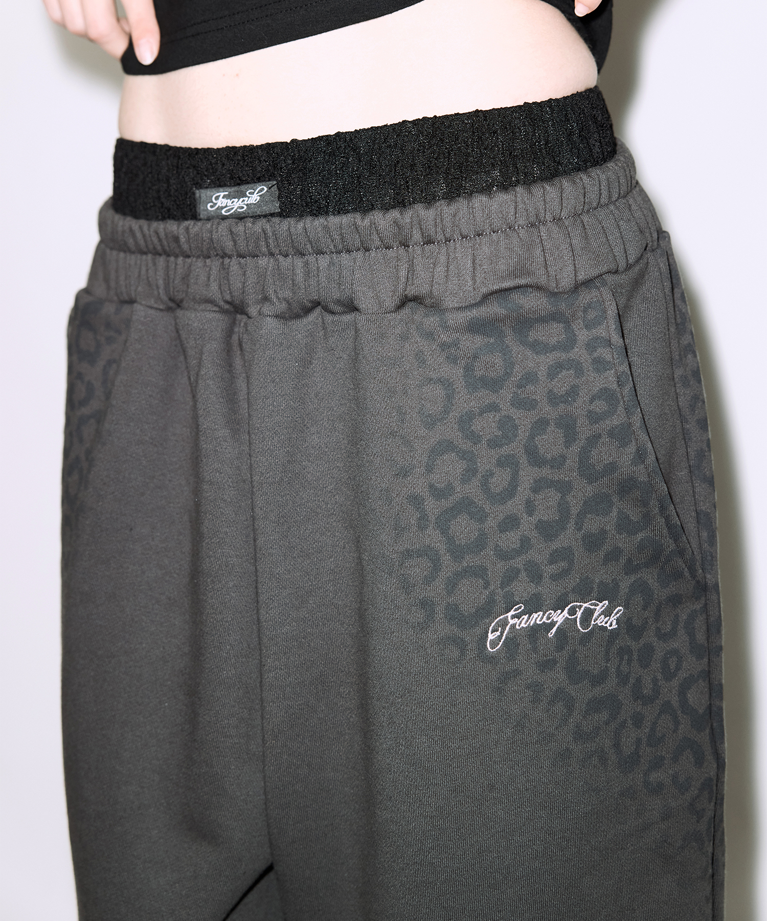 LEOPARD SAGGING BERMUDA PANTS (CHARCOAL) F26QD403