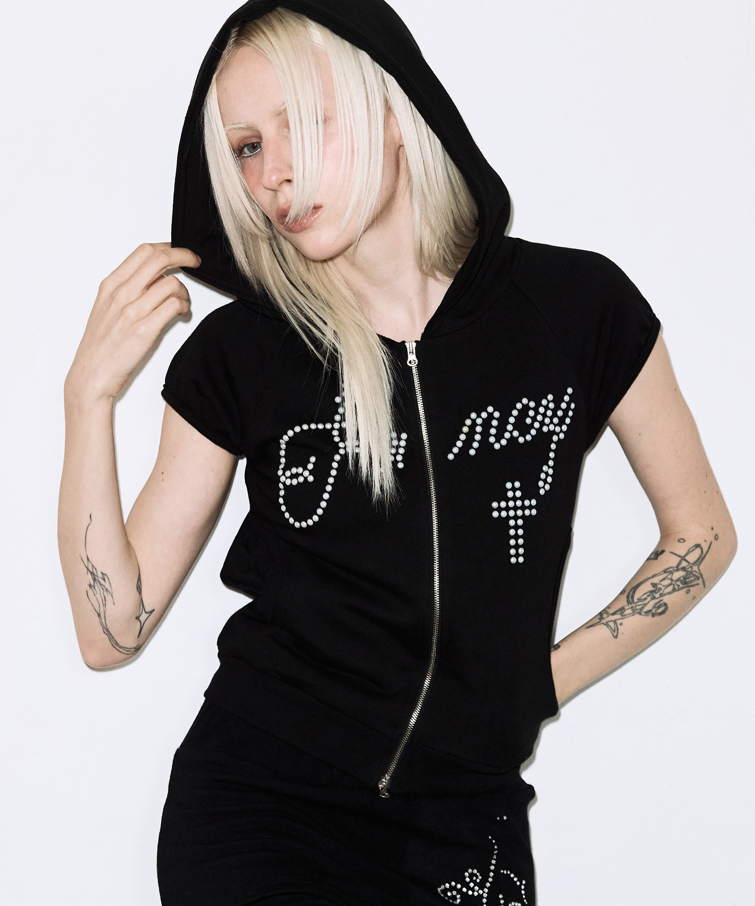 HOTFIX PUFF SLEEVE HOOD ZIP-UP (BLACK) F26QB151