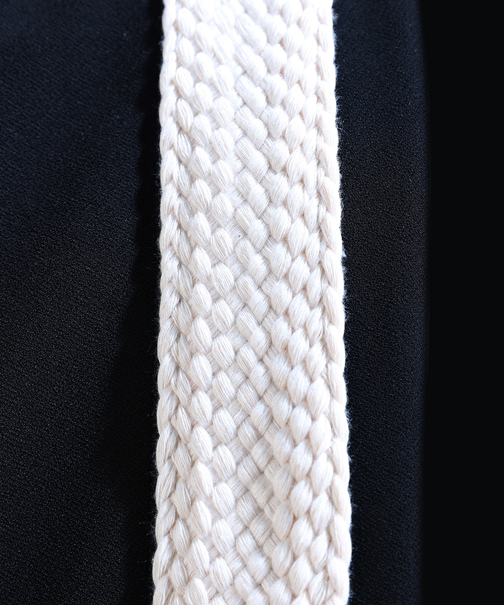 айвори Rope широкий рукав Embroidered Robe черный