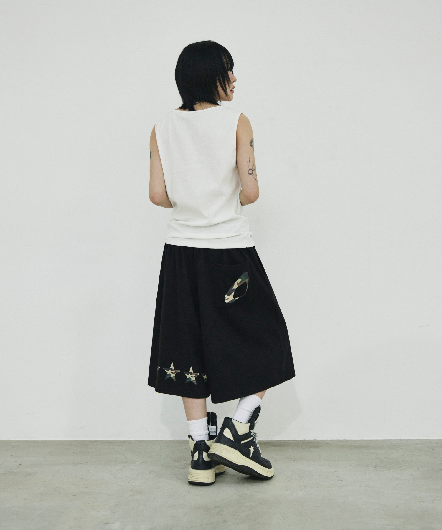 Шорты бермуды Back Camo Star Black