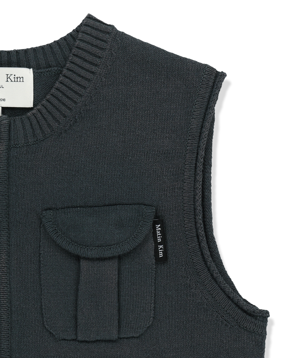 карман WASHED KNIT жилет IN CHARCOAL