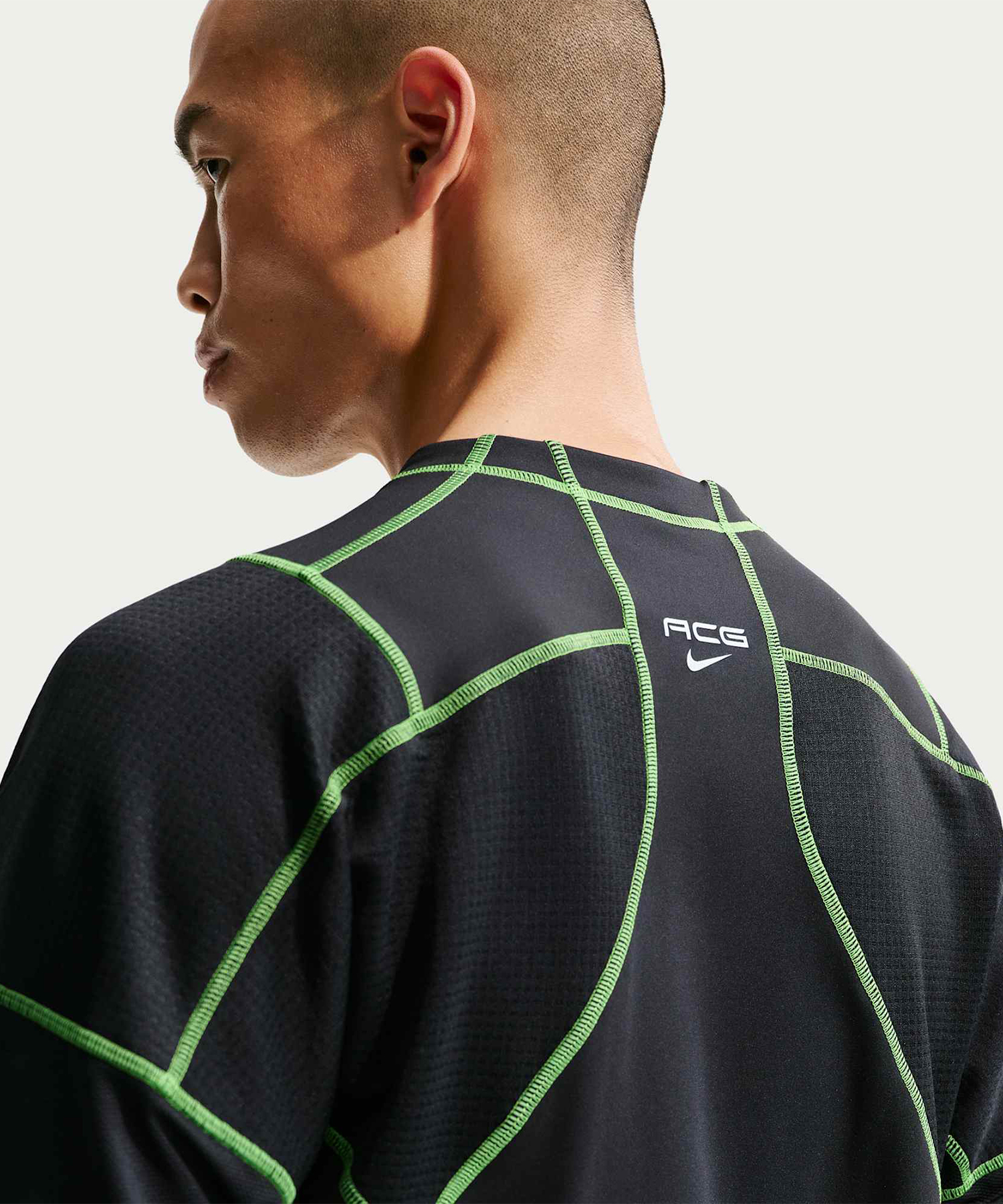 U ACG DF VAULT LS топ - чёрный/MEAN GREEN/(SUMMIT белый)