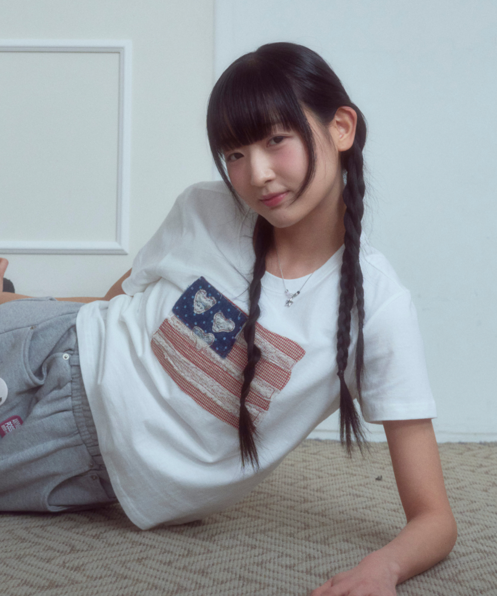 USA Banner lace patch T-shirt Ivory