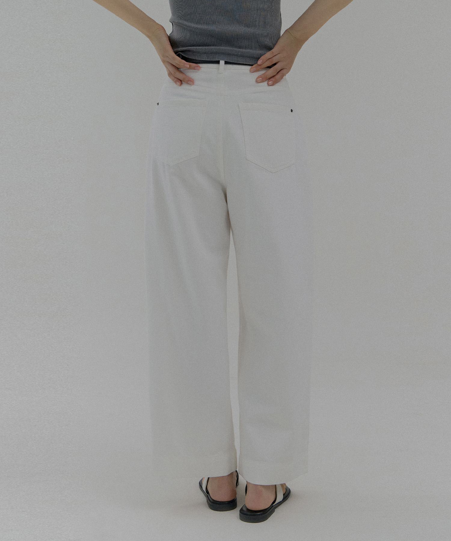 Deli Basic Cotton Pants_White