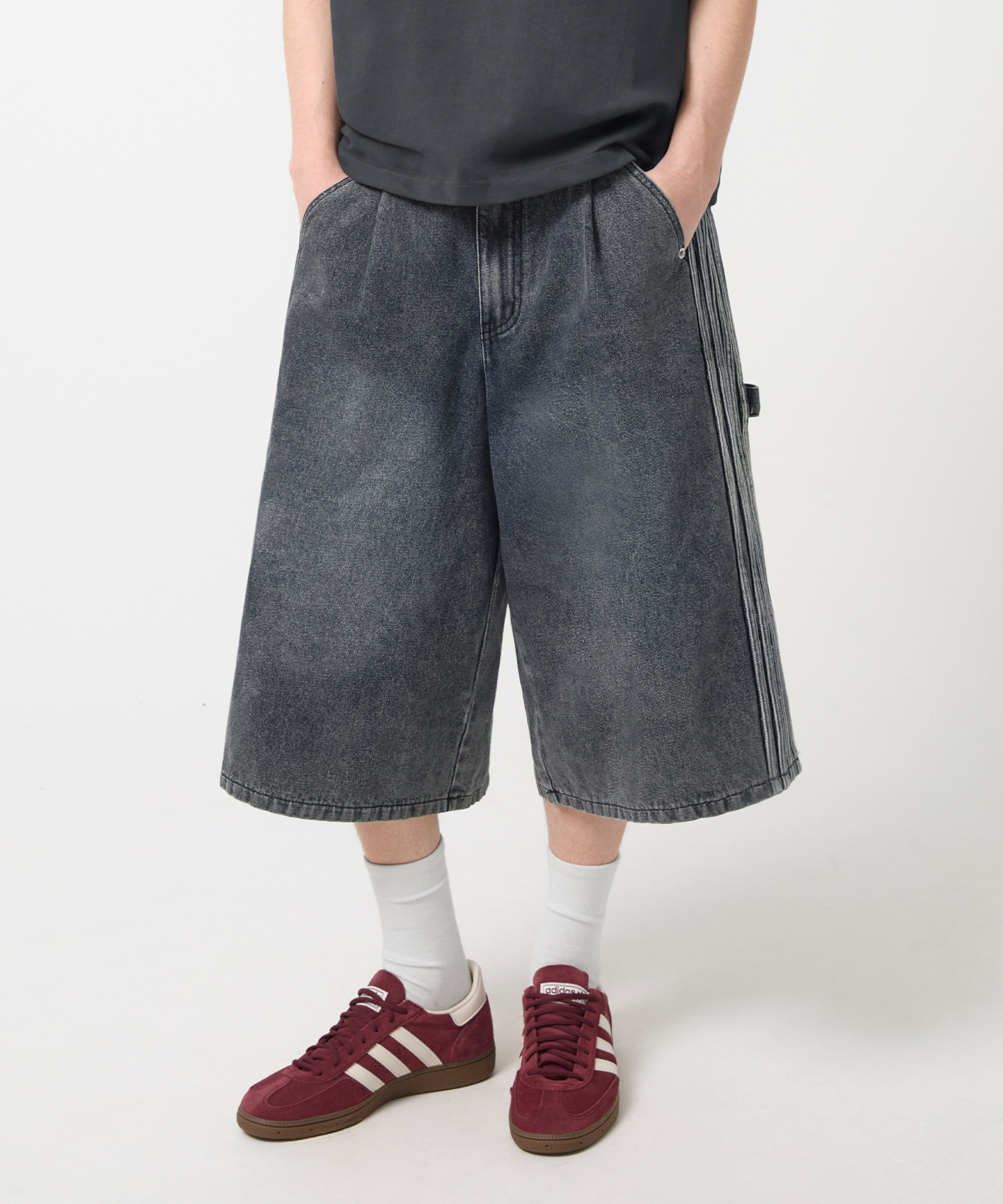 TRACK LINE WASHED DENIM BERMUDA SHORTS BLUE GRAY