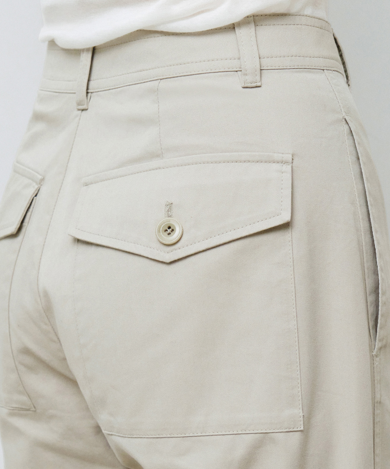на пуговицах брюки MDPT078BEIGE