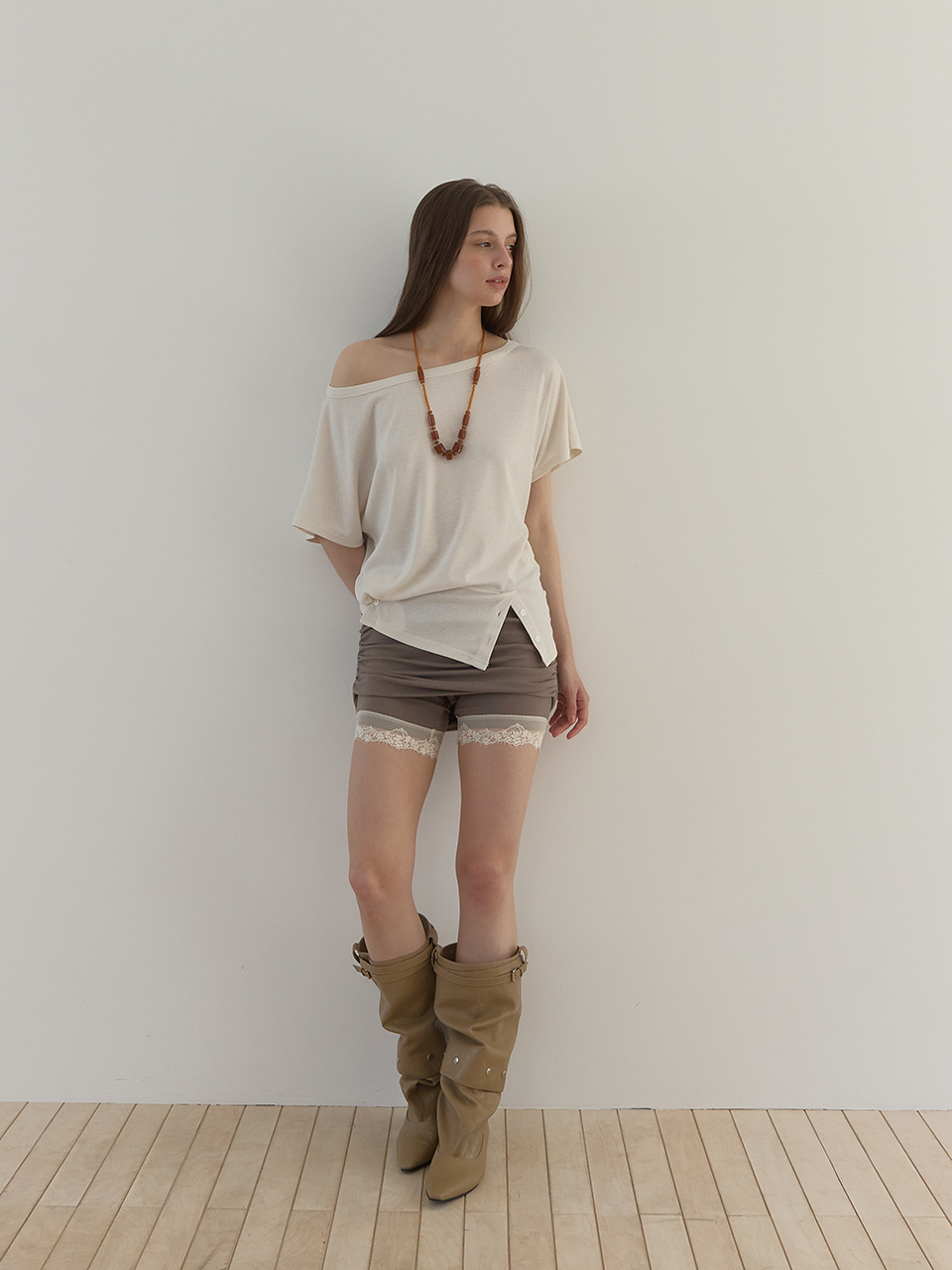 LACE SHIRRING LAYER SHORTS (BEIGE GREY)