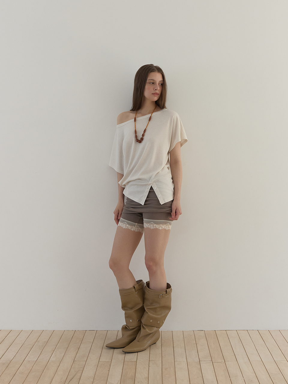 LACE SHIRRING LAYER SHORTS (BEIGE GREY)