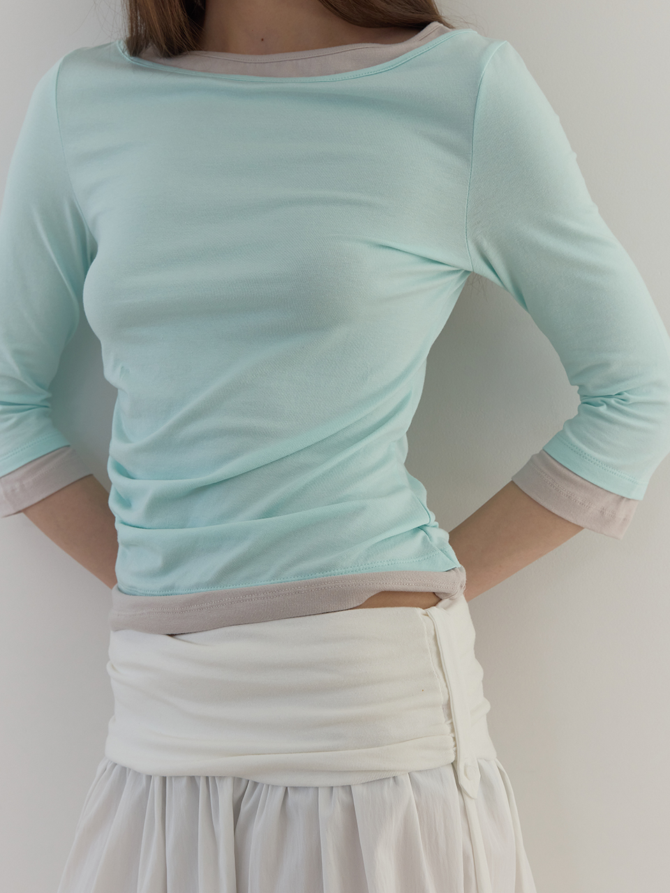 SIDE TUCK LAYERED T (MINT)