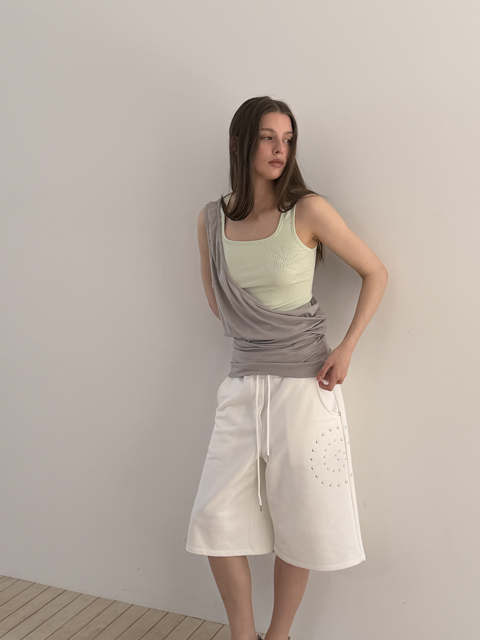 STUD JERSEY BERMUDA PANTS (IVORY)
