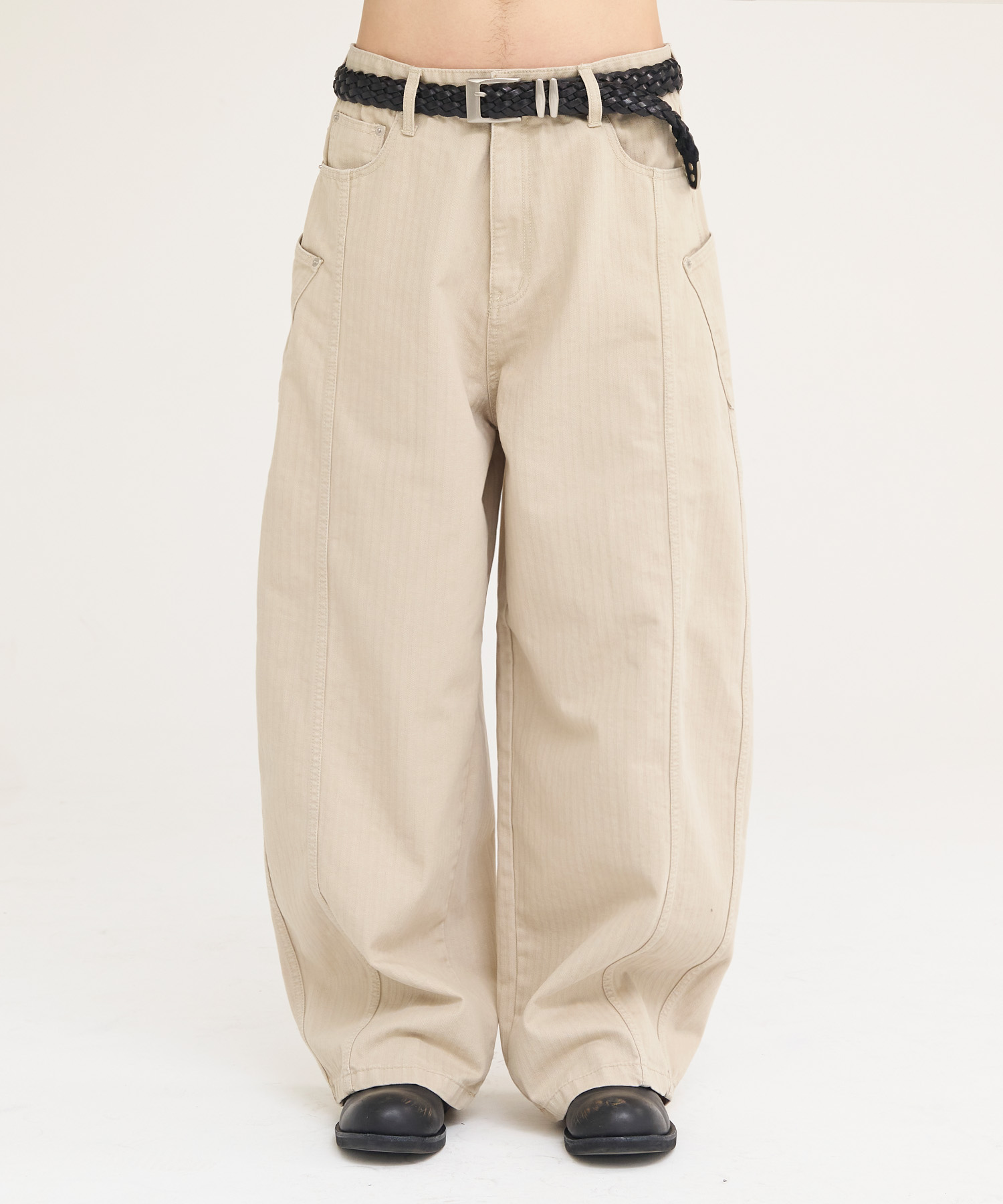 Crude Double Pocket Curved Pants_Beige