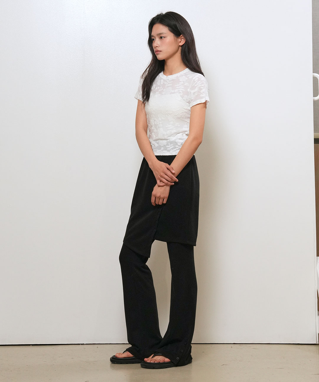 woman button slit skirt set pants [black]