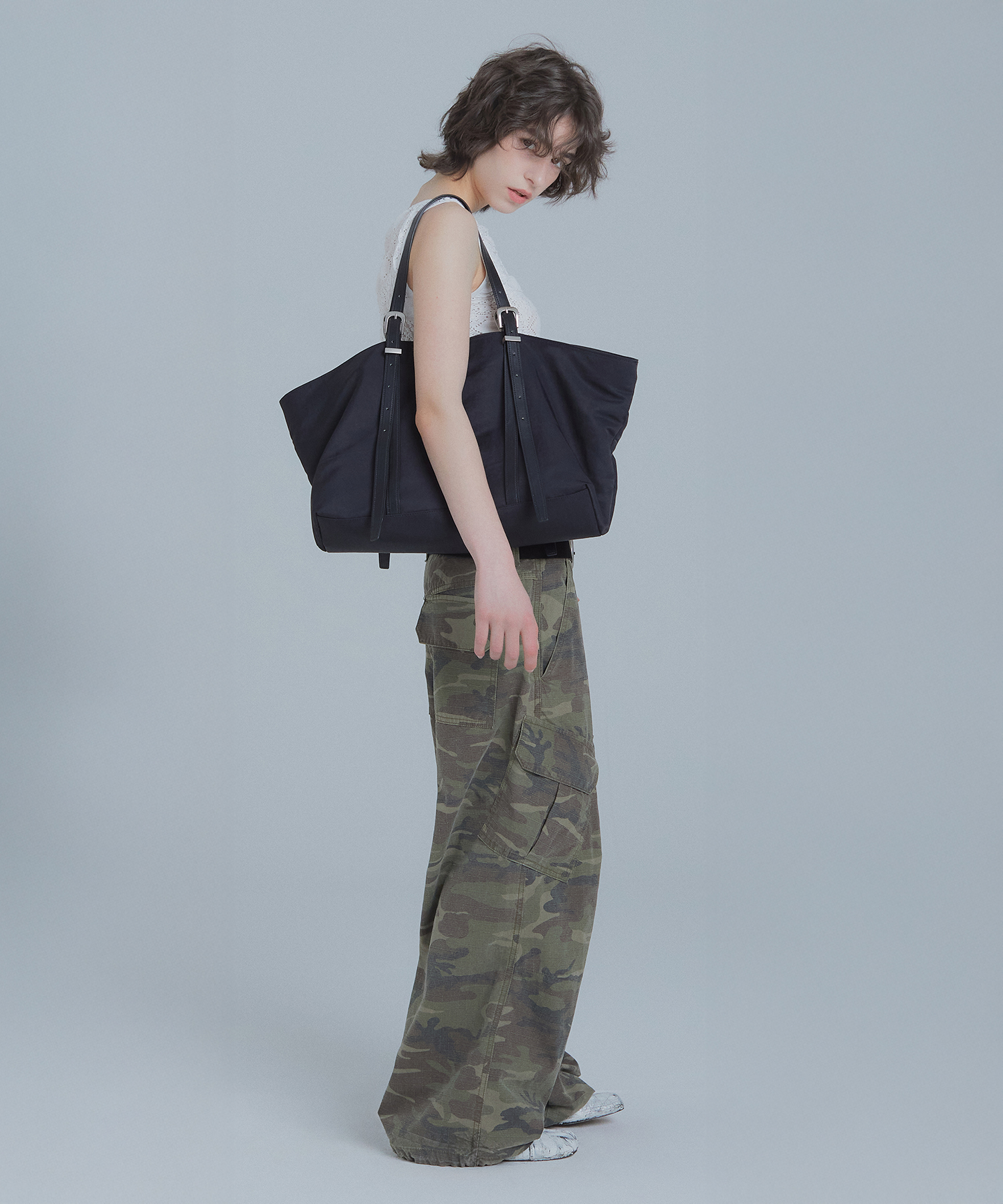 Roamer strap tote bag - черный