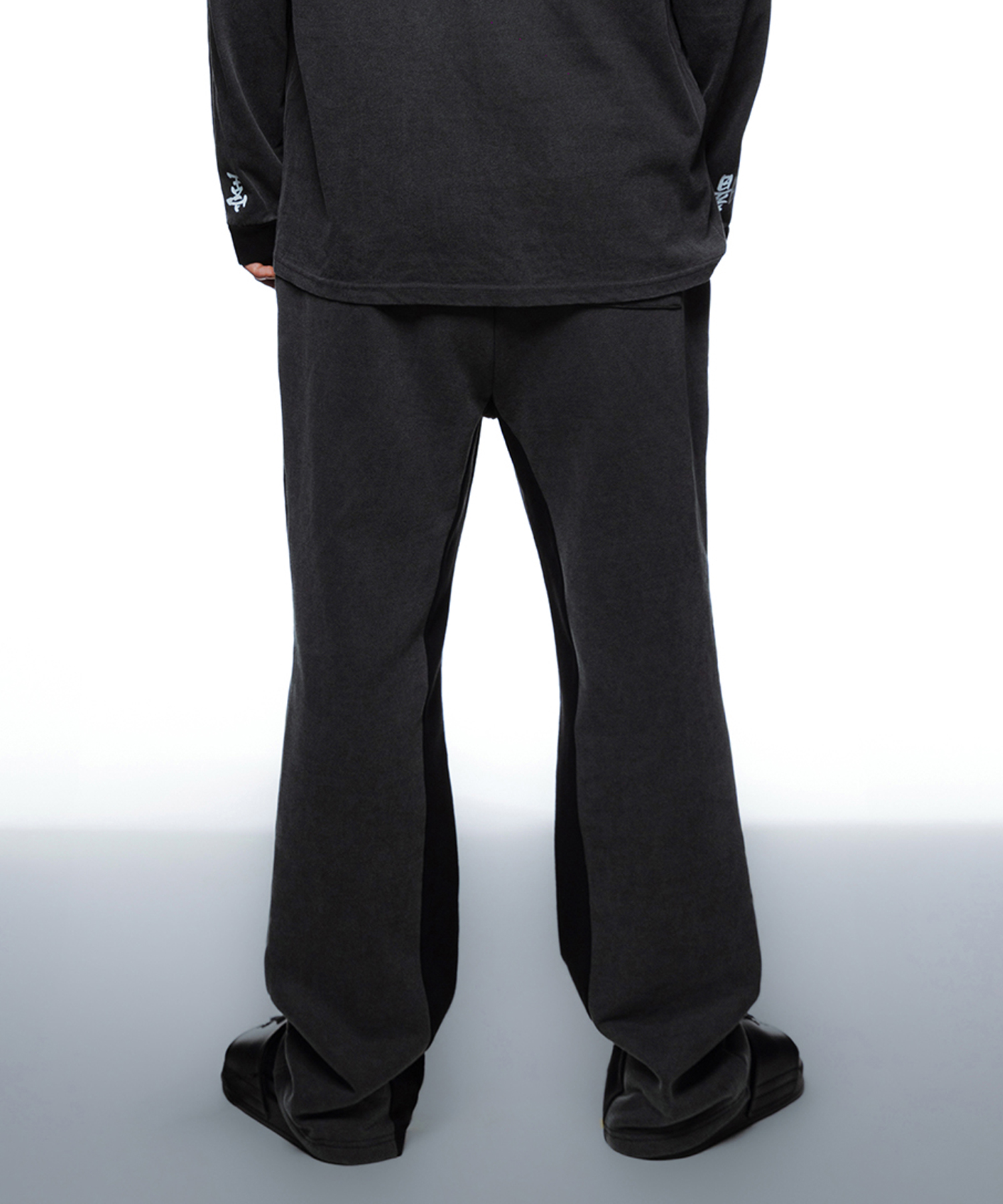 Champion x Darkroom Studio Heavyweight спортивные брюки Charcoal