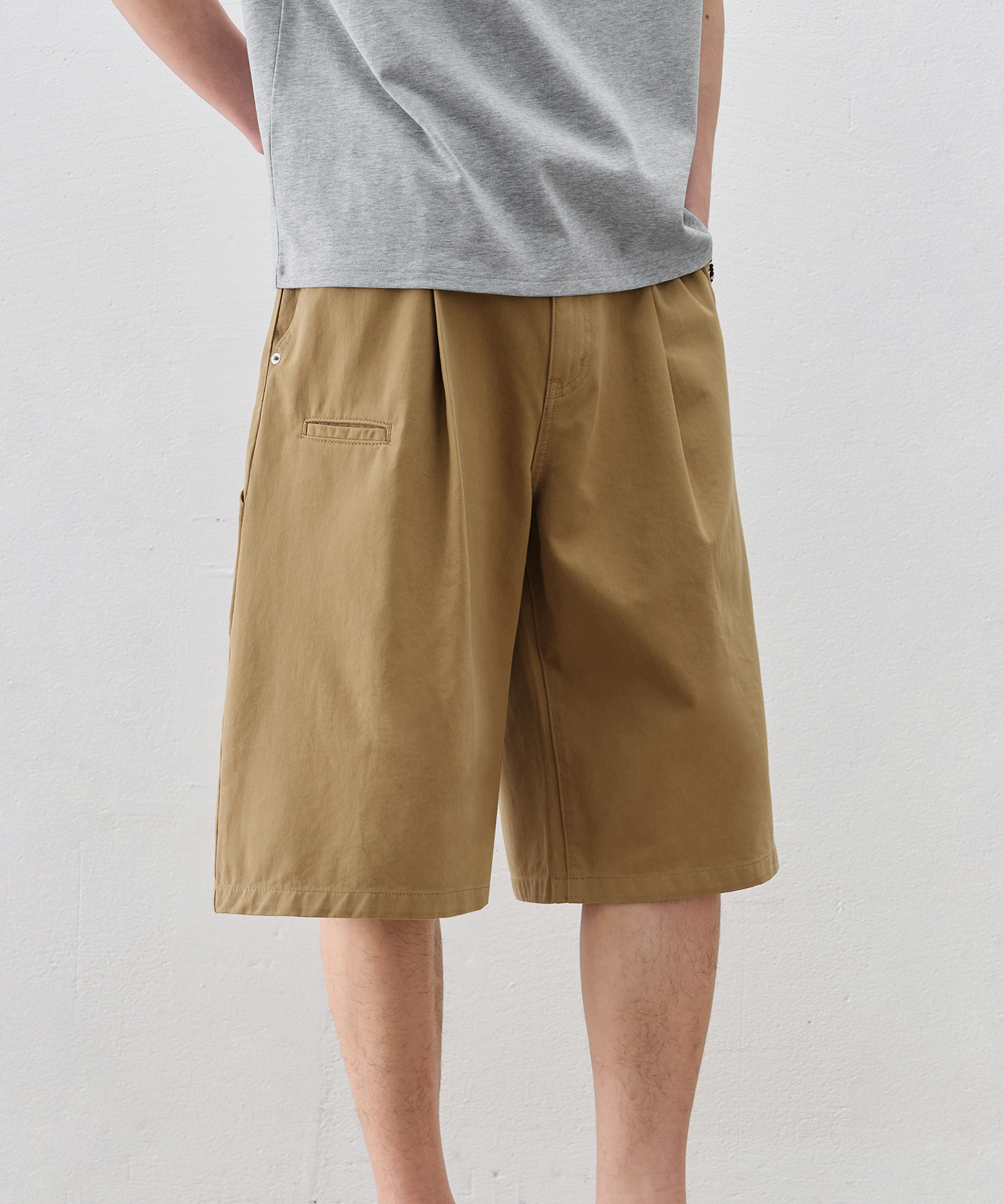 ROBUST LONG BERMUDA WIDE CHINO PANTS [BEIGE]