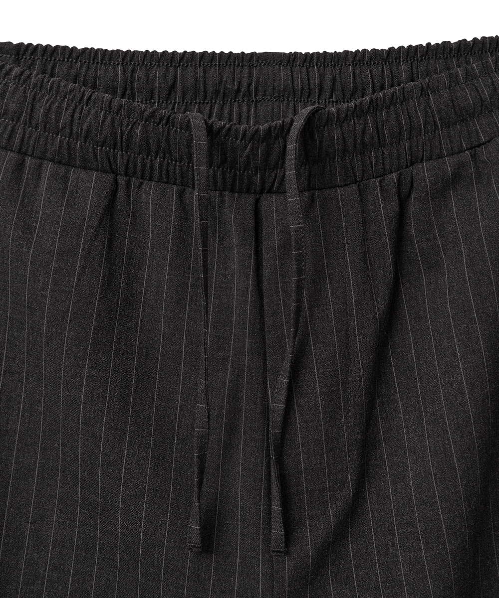Banding Stripe Curved Slacks_Charcoal