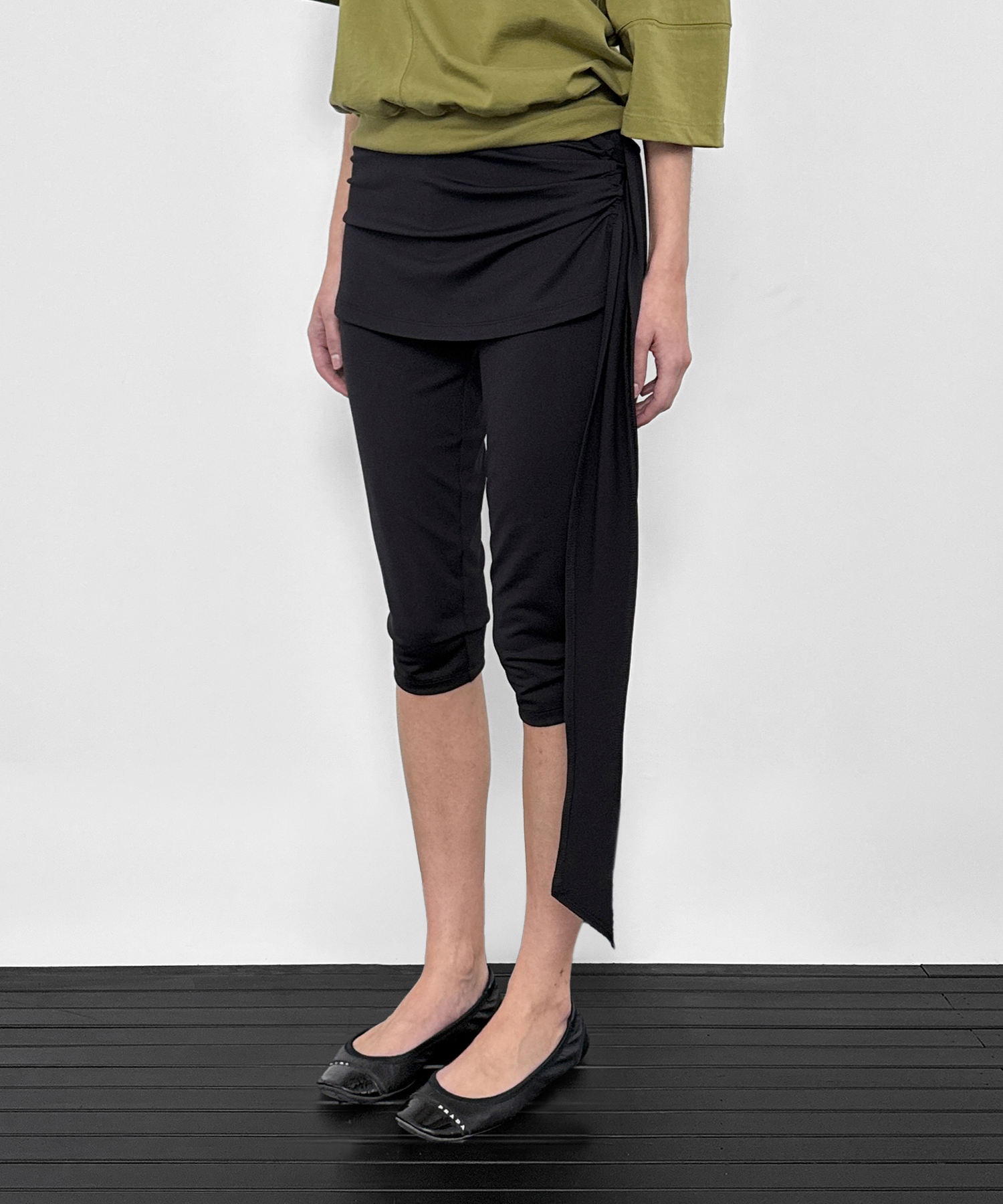 Capri Wrap Skirt Pants_Black