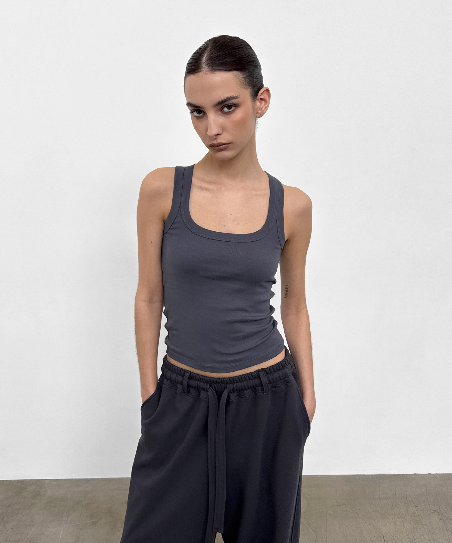 LINE.01 tank top_4color