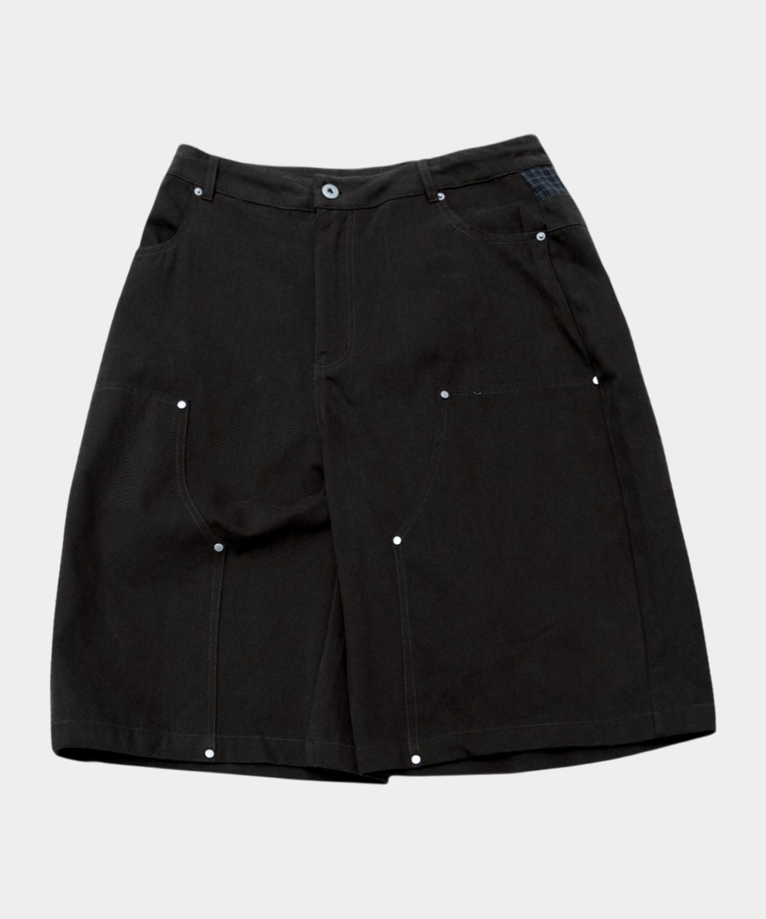 Оверсайз бермуды из хлопка с заклепками на карманах [Black]