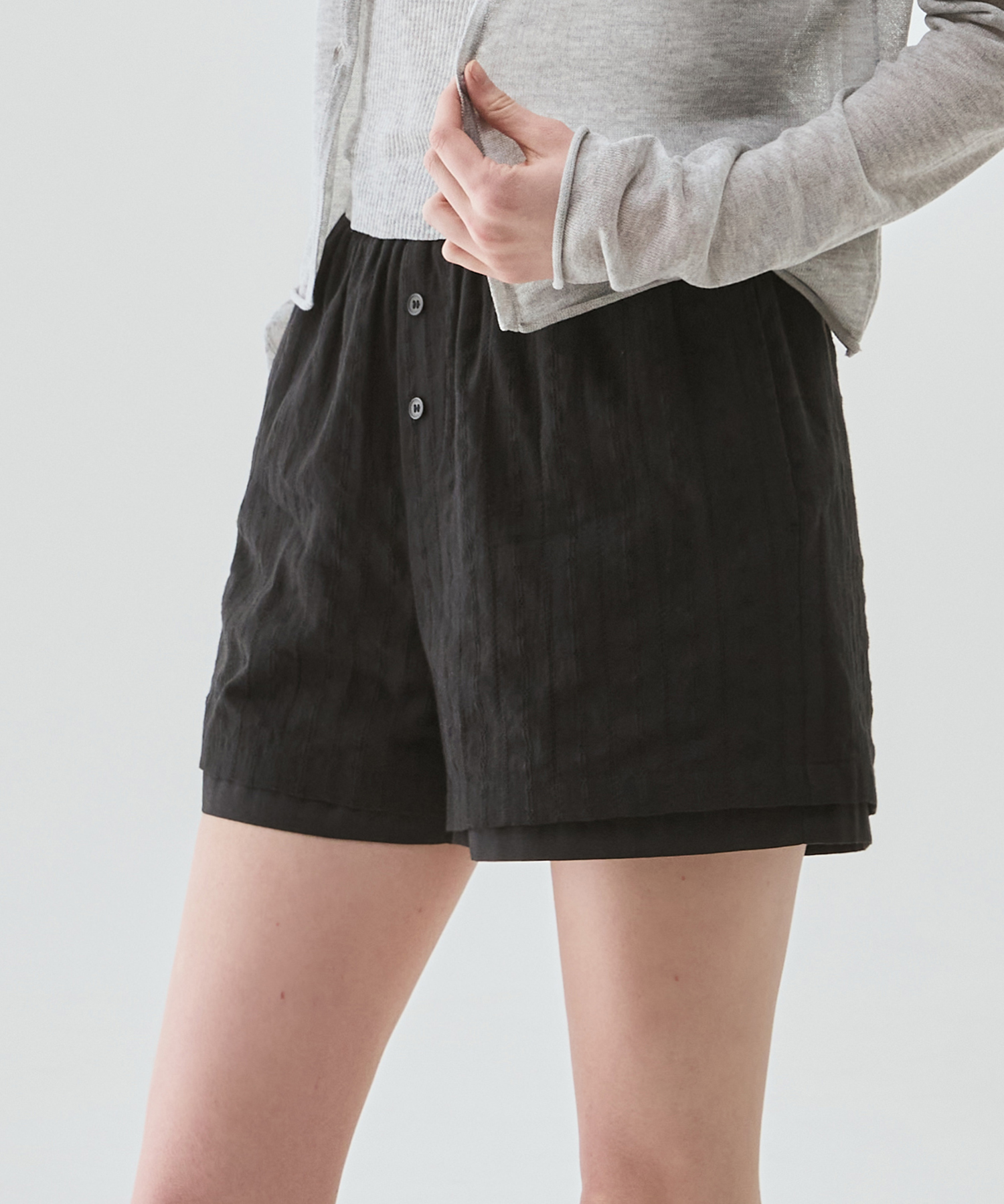 COTTON PUNCHING LAYERED SHORT брюки [белый]