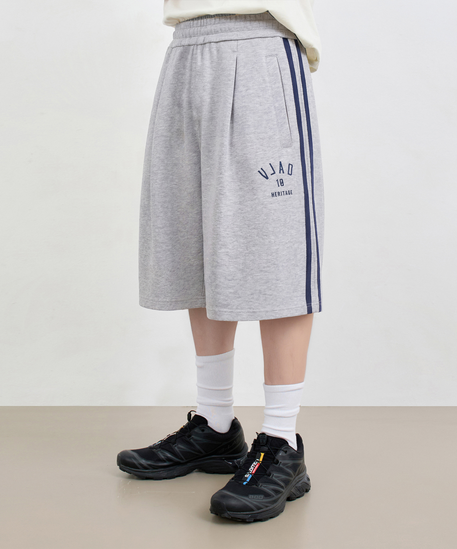 VLAD ONE-TUCK CURVED TRACK SWEAT PANTS_HALF BERMUDA 2 COLOR