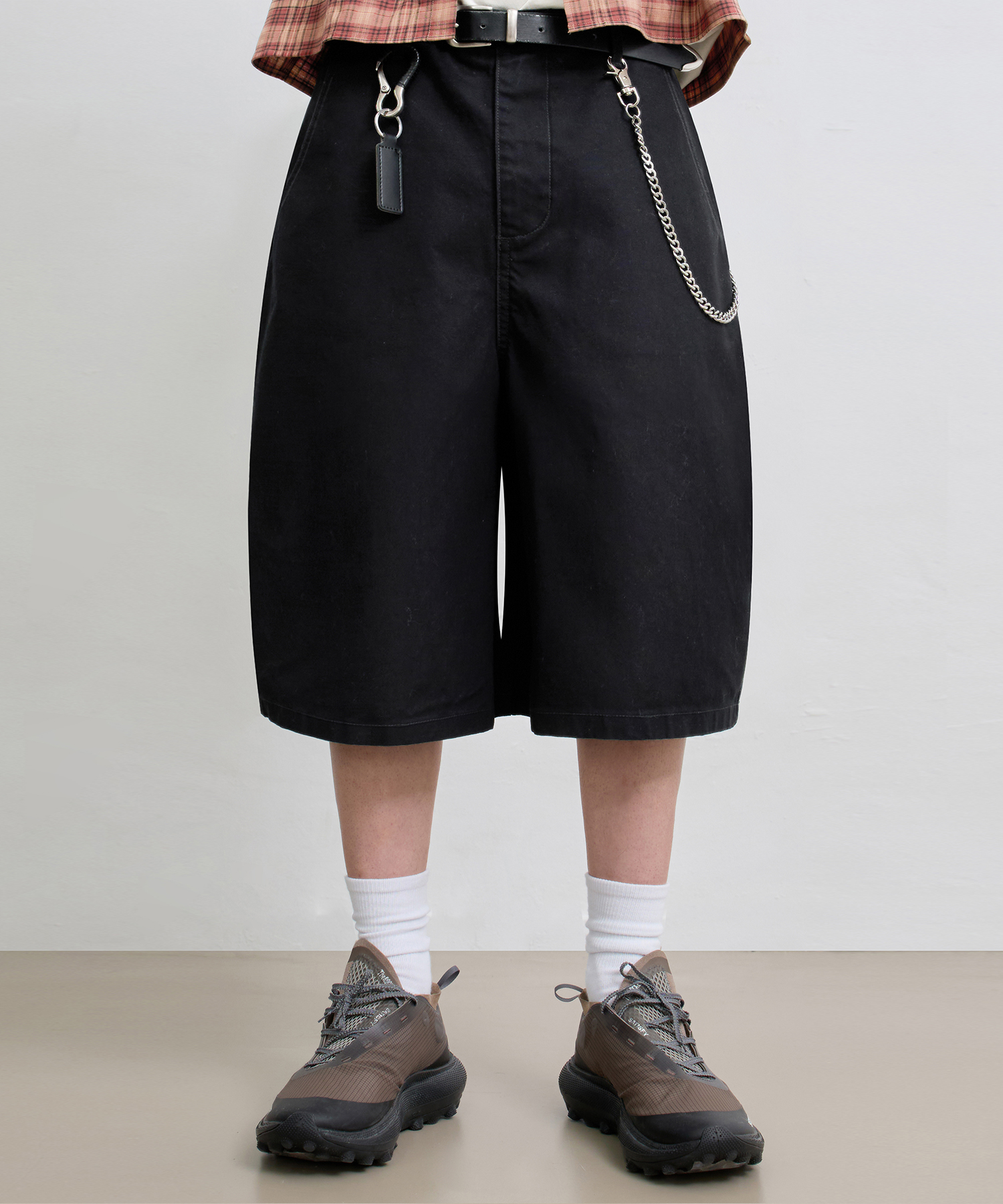 © EVERYONE’S CURVED CHINO PANTS_HALF 4 COLOR