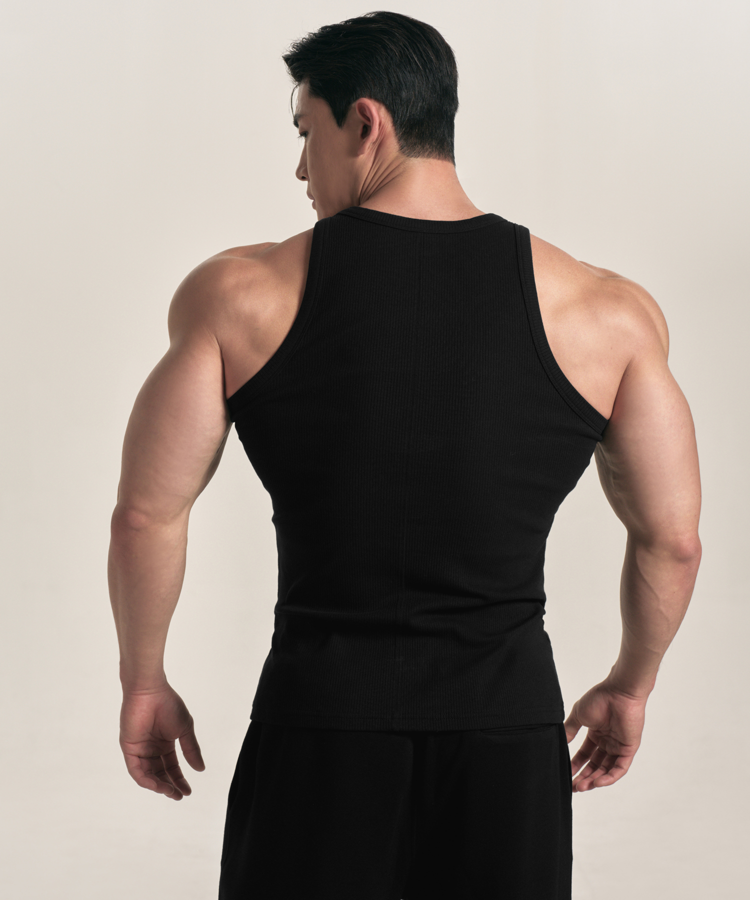 B PENDANT CUT LINE SLEEVELESS [черный]