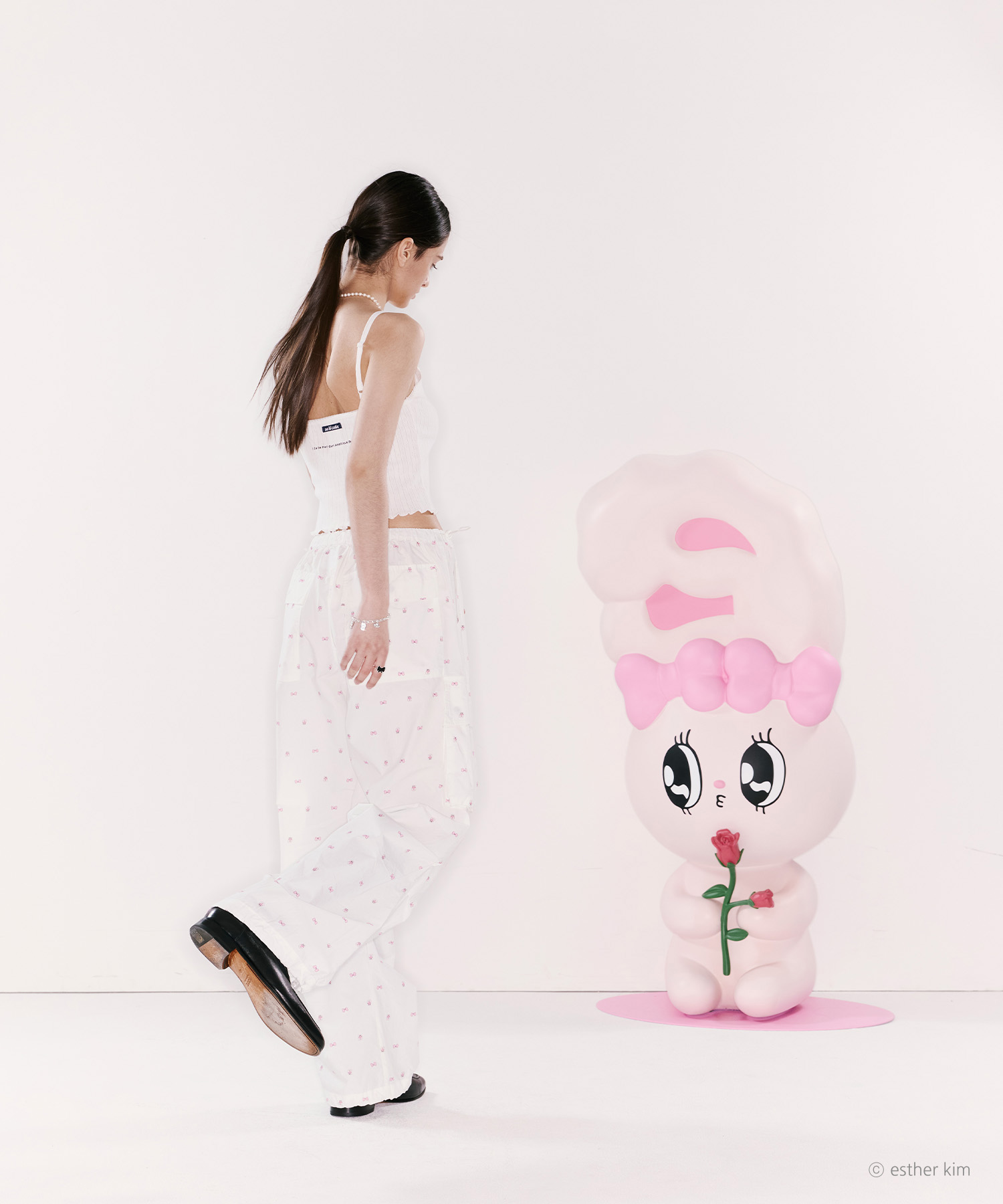 ESTHER BUNNY X AS IF CALIE BUNNY PARACHUTE CARGO брюки белый
