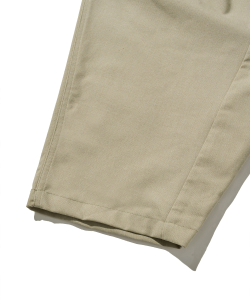 One-Tuck Curved Linen Pants - Beige thumbnail 11