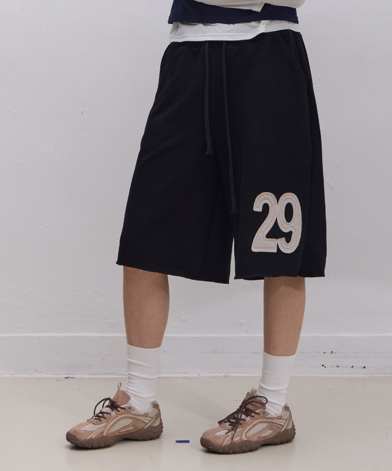 e Logo Bermuda sweatpants (Black)