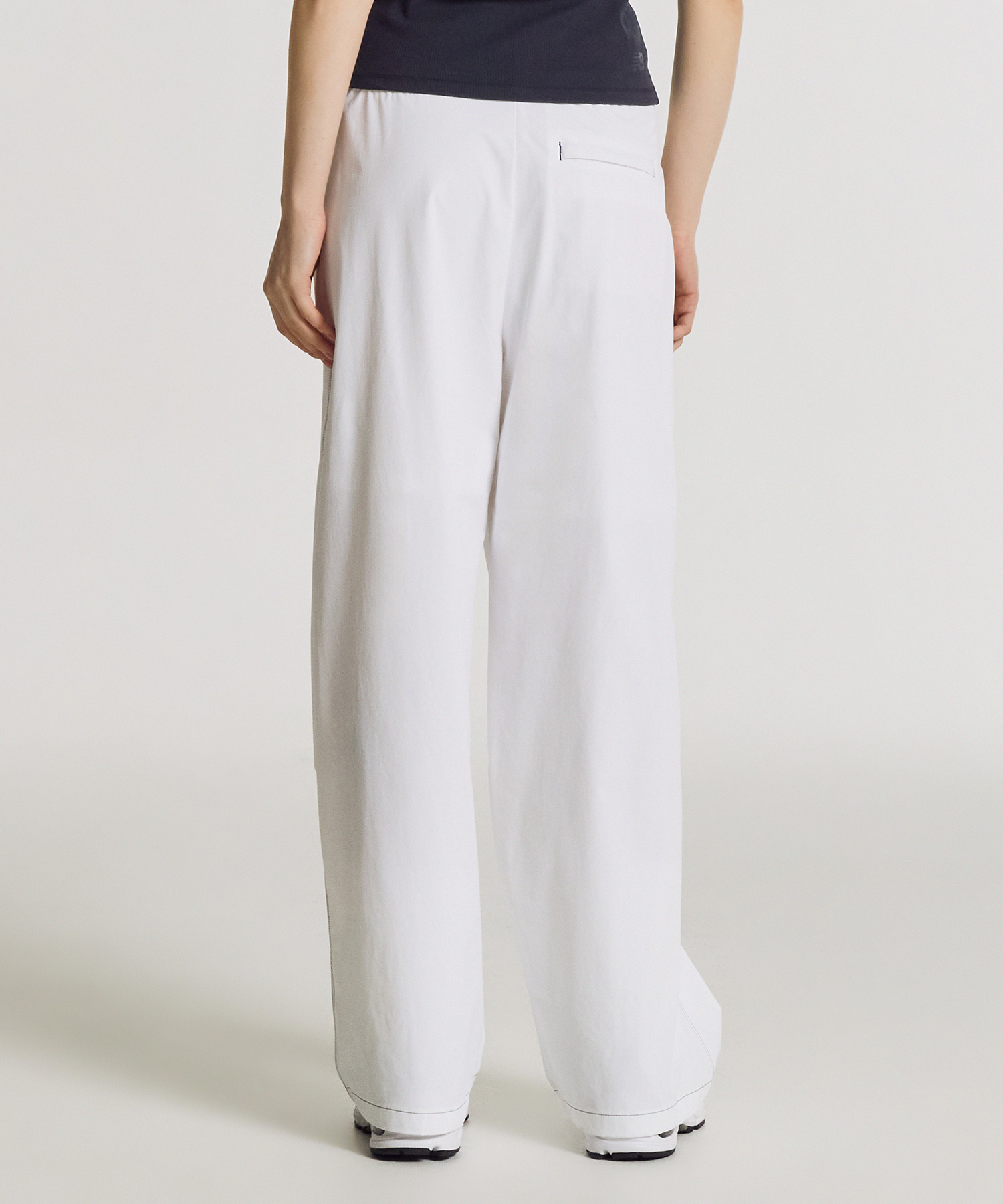 NBNTG3W612 / Женские эластичные широкие брюки FROZEN (WHITE)