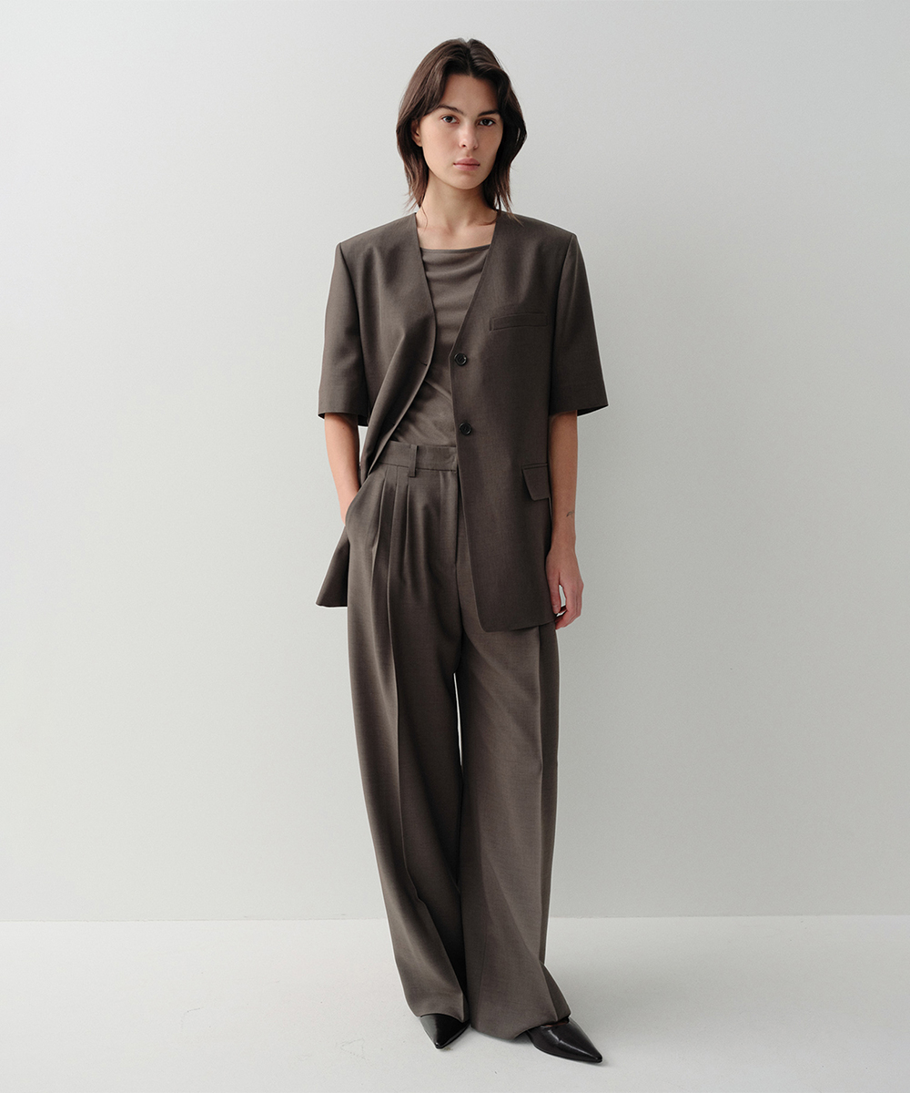 BLAKE COLLARLESS JACKET (TAUPE)
