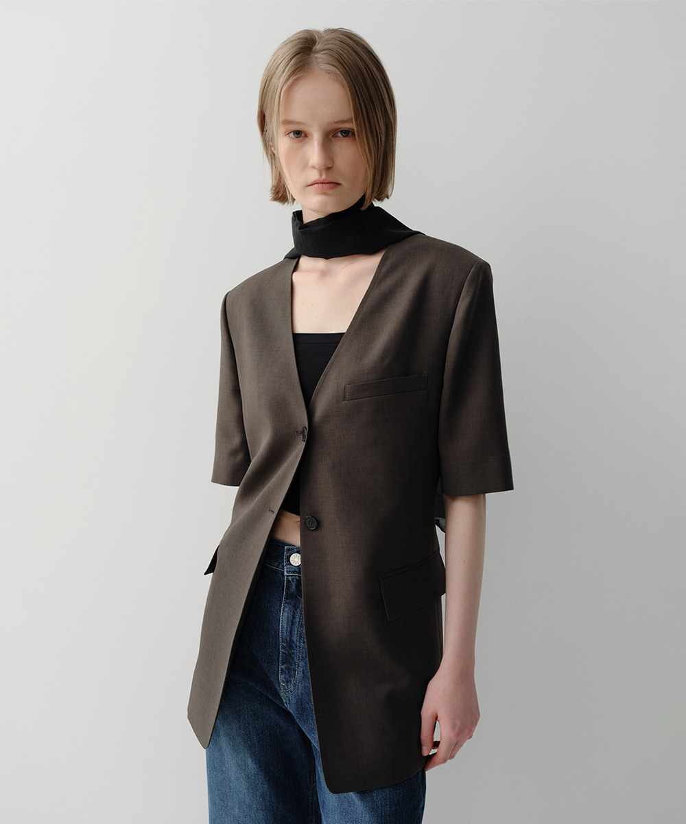 BLAKE COLLARLESS JACKET (TAUPE)