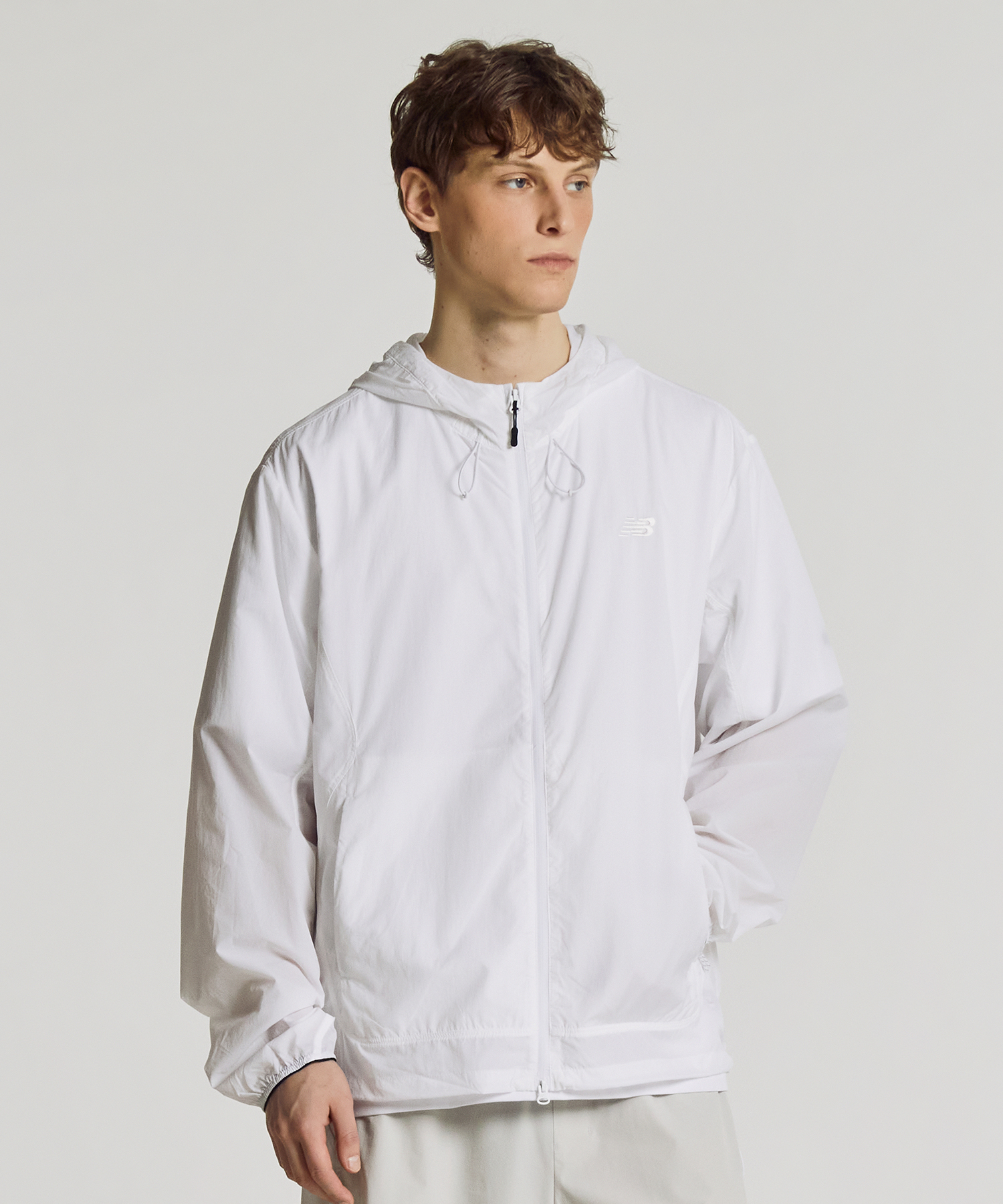 NBNAG21503 UNI AIR сверхлёгкий ветровик с капюшоном (WHITE)