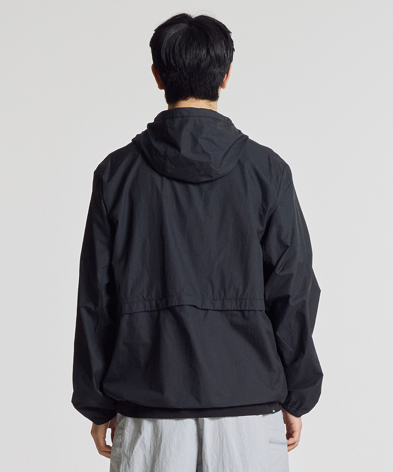 NBNAG21503 / Сверхлегкая ветровка с капюшоном UNI AIR (BLACK)
