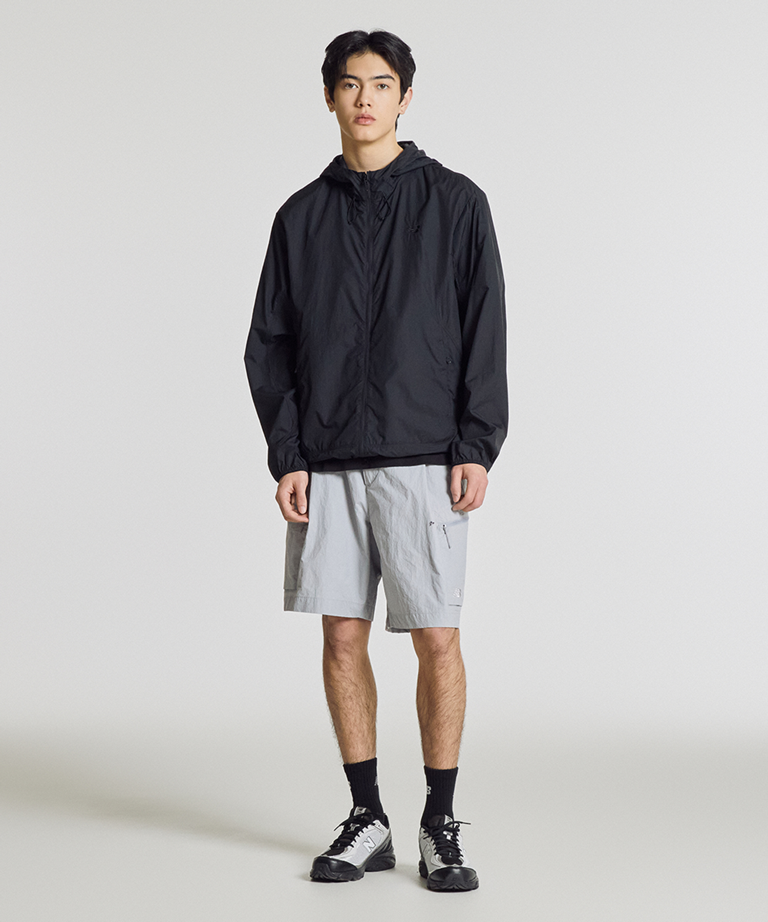 NBNAG21503 / Сверхлегкая ветровка с капюшоном UNI AIR (BLACK)
