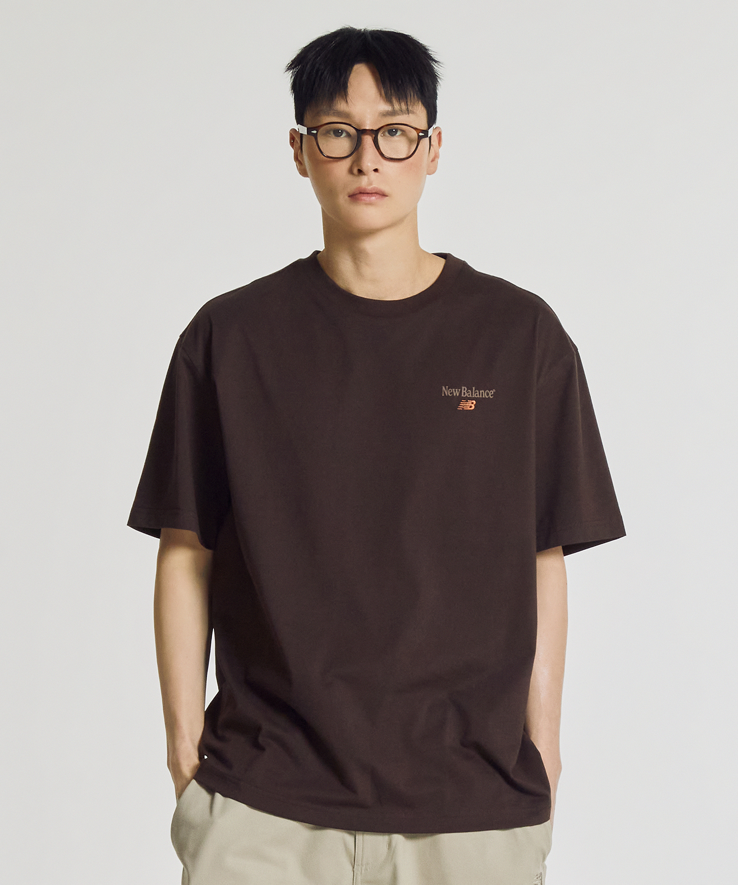 NBNEG21503 / Футболка UNI NB Friends (Brown)